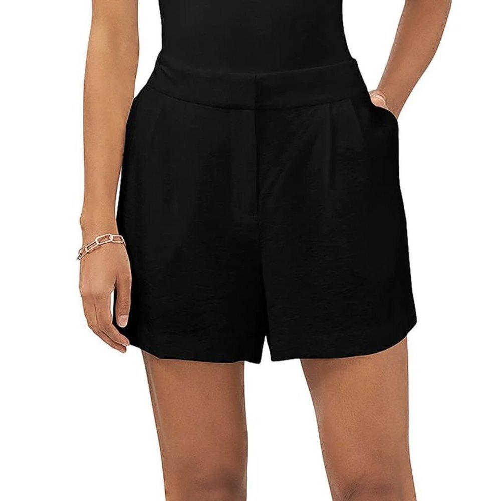 Vince Camuto Mid Rise Rumple Twill Shorts in Rich Black NWT